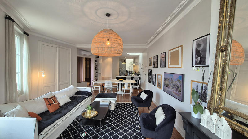 Maison - 195 m² - 8 pièces