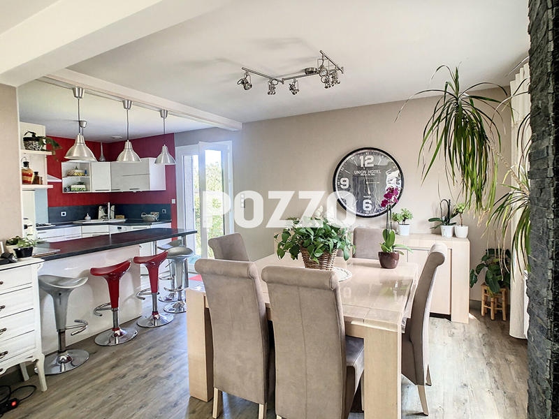 Maison - 120 m² - 5 pièces