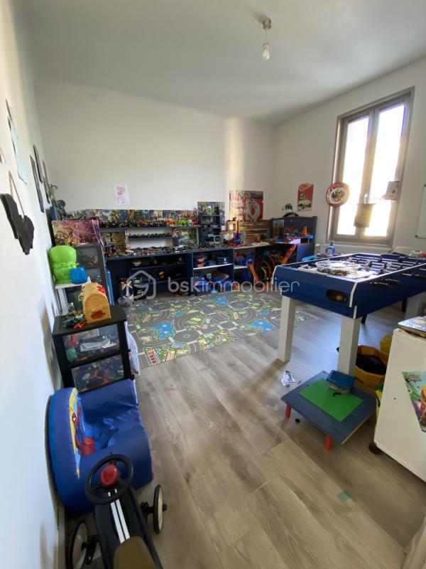 Maison - 138 m² - 7 pièces