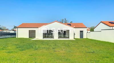 Maison - 143 m² - 6 pièces