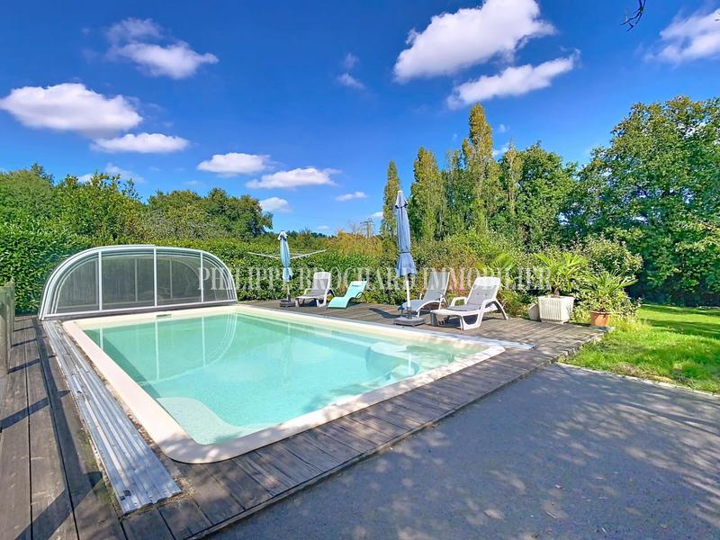 Maison traditionnelle - 112 m² - 6 pièces