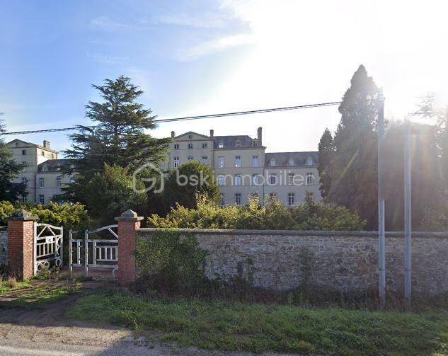 Immeuble - 2 595 m² - 24 pièces