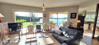 Villa - 174 m² - 8 pièces