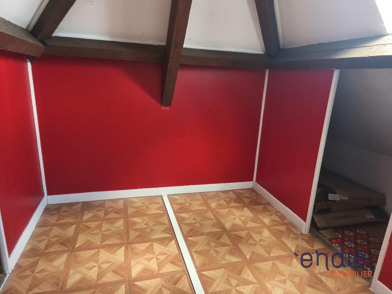 Maison - 106 m² - 7 pièces