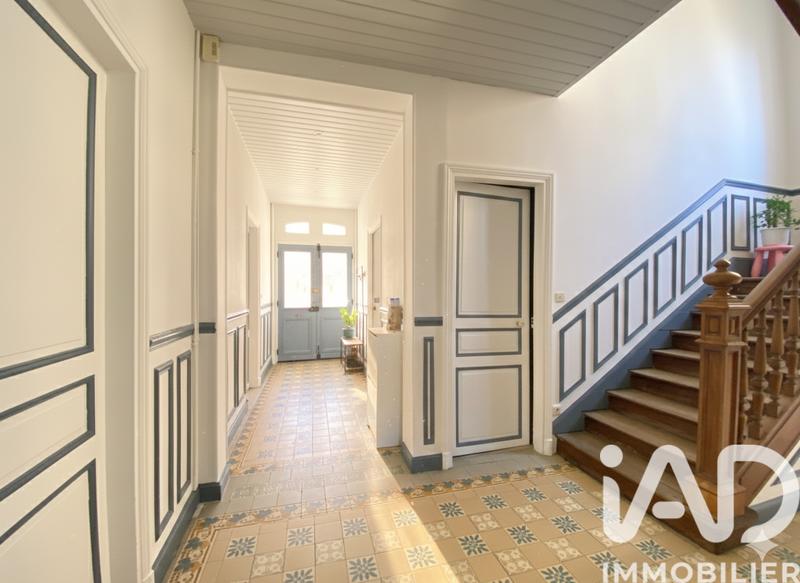 Maison - 249 m² - 10 pièces