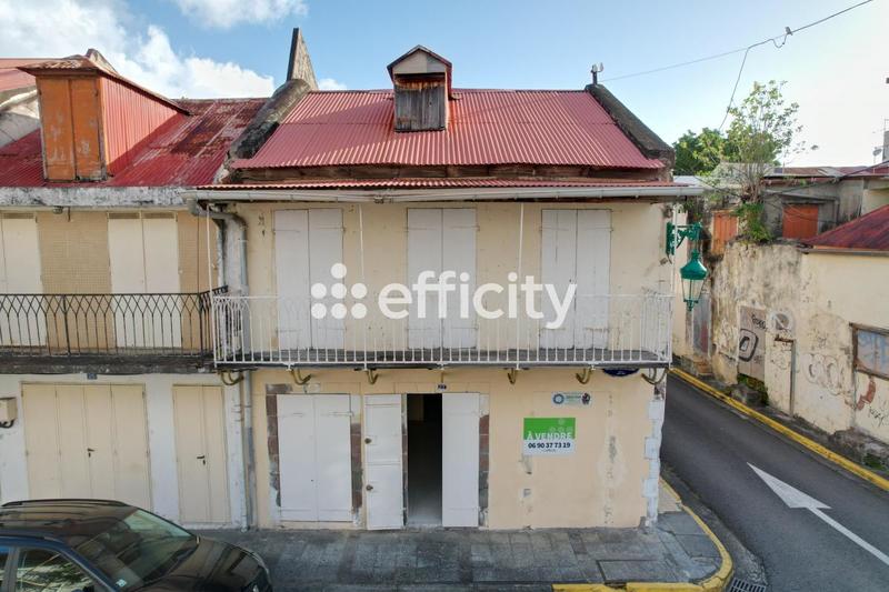 Maison - 102 m² - 4 pièces