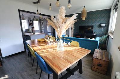 Maison - 96 m² - 5 pièces