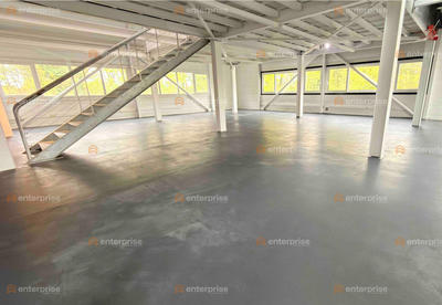 Bureau - 235 m²