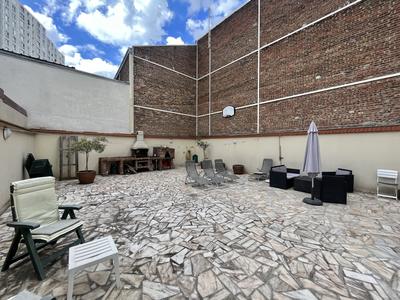 Maison - 230 m² - 10 pièces