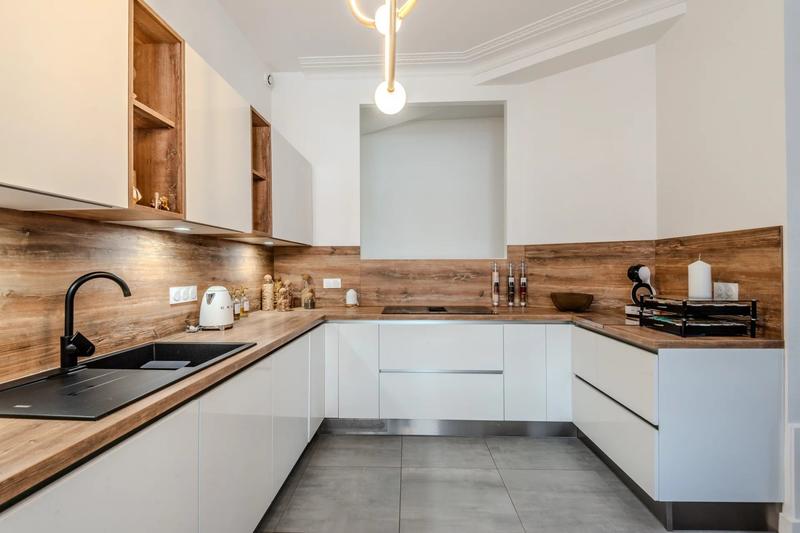 Appartement - 82 m² - 3 pièces