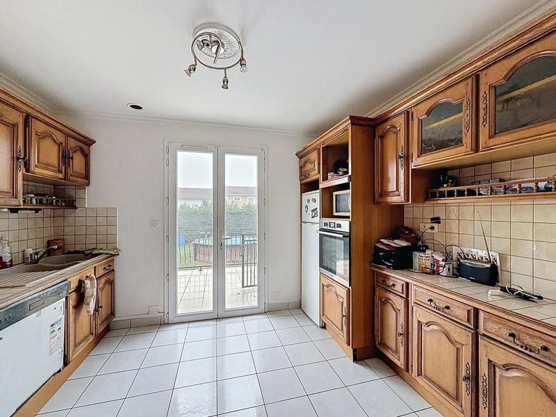 Pavillon - 125 m² - 5 pièces