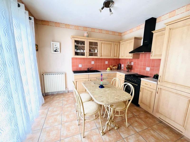 Maison - 140 m² - 5 pièces