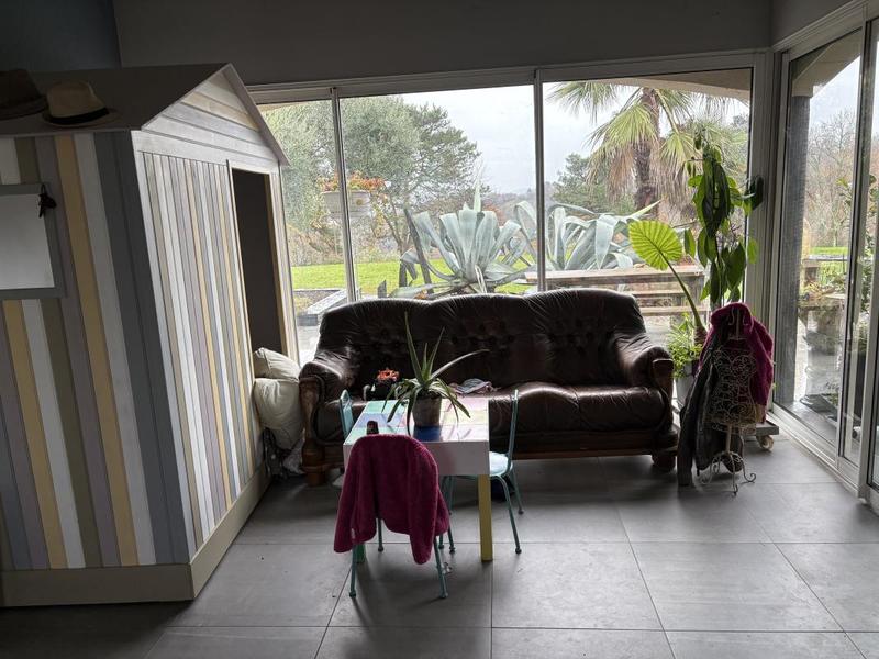 Demeure - 280 m² - 7 pièces