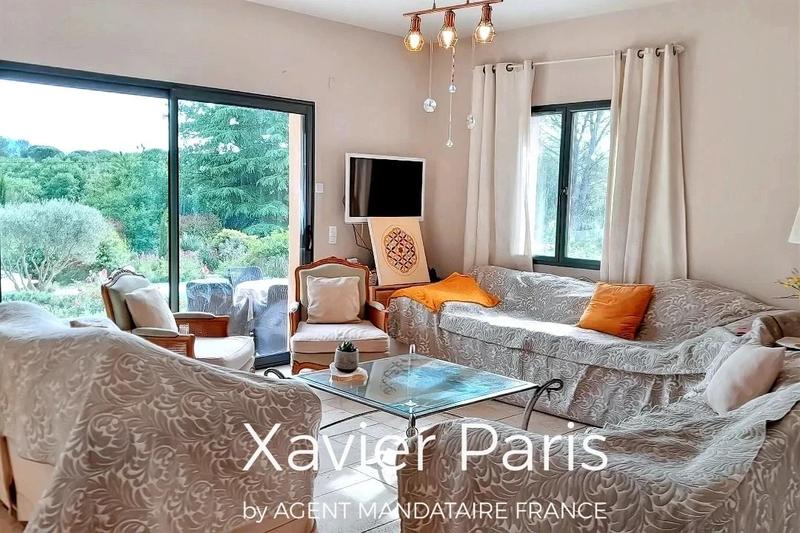 Maison - 228 m² - 7 pièces