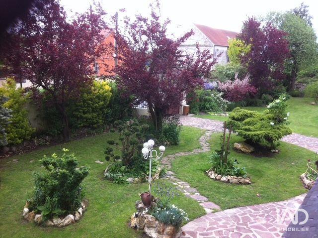 Maison - 180 m² - 5 pièces