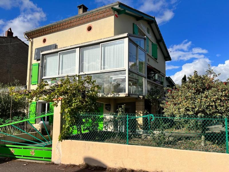 Maison - 106 m² - 6 pièces