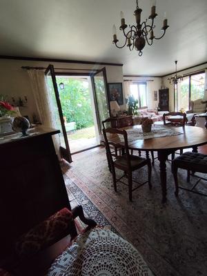 Maison - 166 m² - 6 pièces