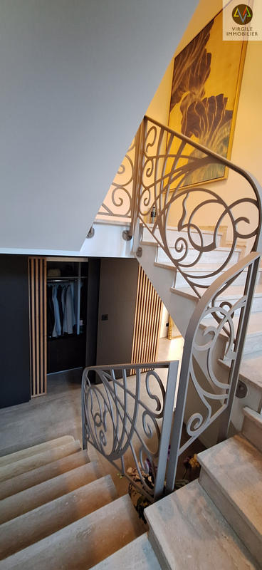 Villa - 174 m² - 6 pièces