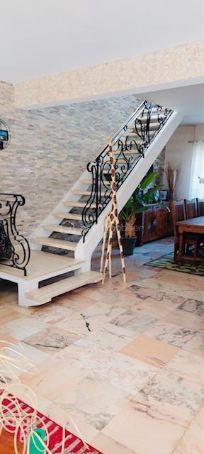 Demeure - 395 m² - 10 pièces