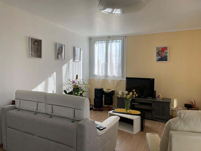 Maison - 141 m² - 6 pièces