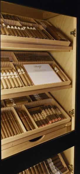 Fonds de commerce - Local d'activité / Entrepôt - 600 m²