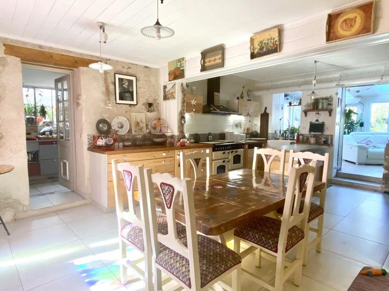 Maison - 161 m² - 6 pièces