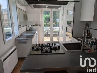 Maison - 140 m² - 5 pièces