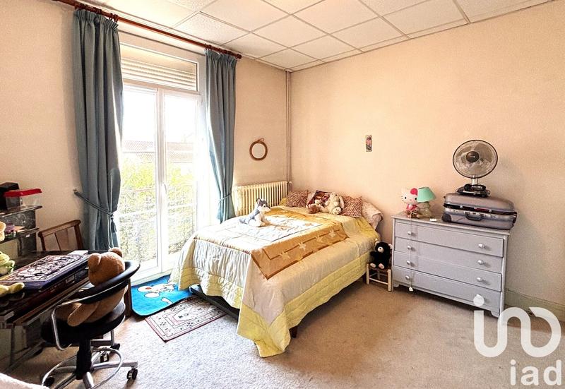 Maison - 247 m² - 8 pièces