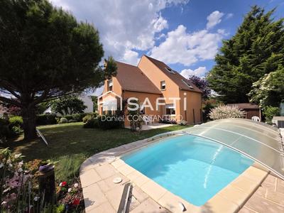 Maison - 200 m² - 8 pièces