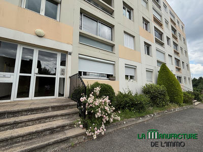Appartement - 77 m² - 4 pièces
