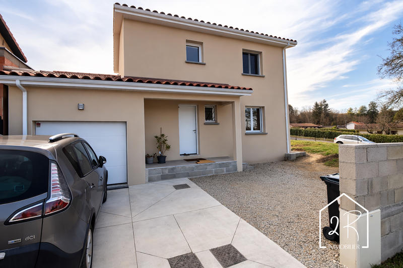 Maison - 90 m² - 4 pièces