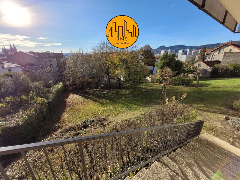 Appartement - 89 m² - 3 pièces