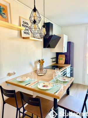 Chambre - 12 m² - 1 pièce