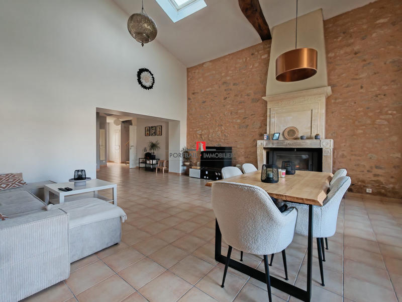 Maison ancienne - 240 m² - 7 pièces