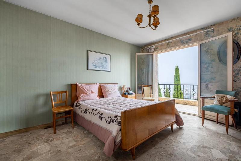 Maison - 200 m² - 6 pièces