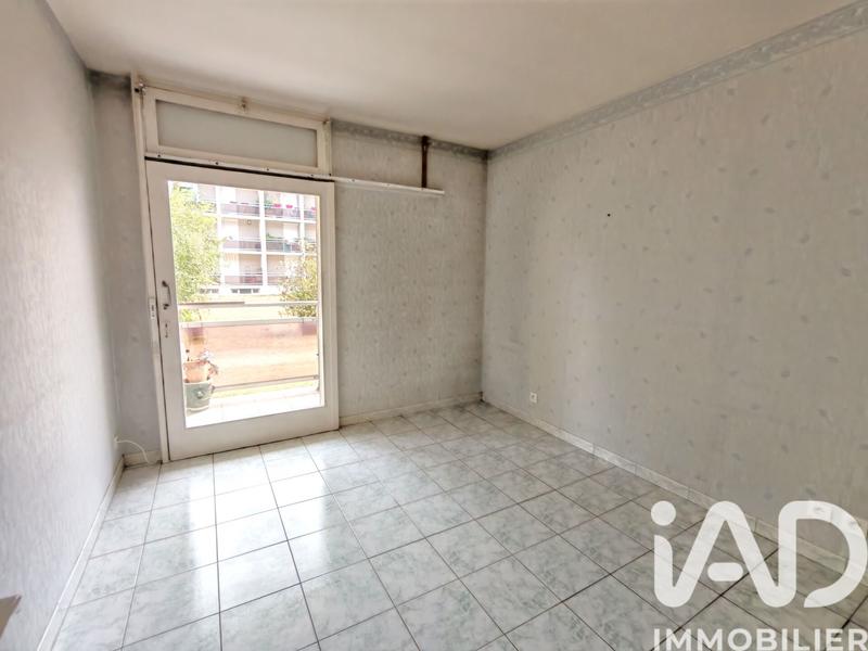Appartement - 85 m² - 5 pièces