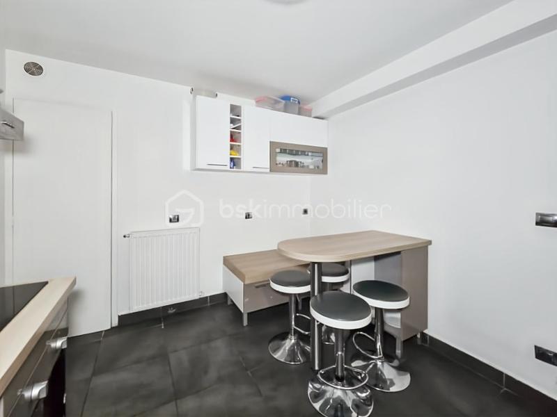 Maison - 108 m² - 7 pièces