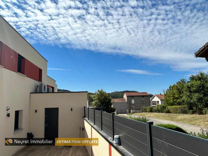 Maison - 122 m² - 5 pièces