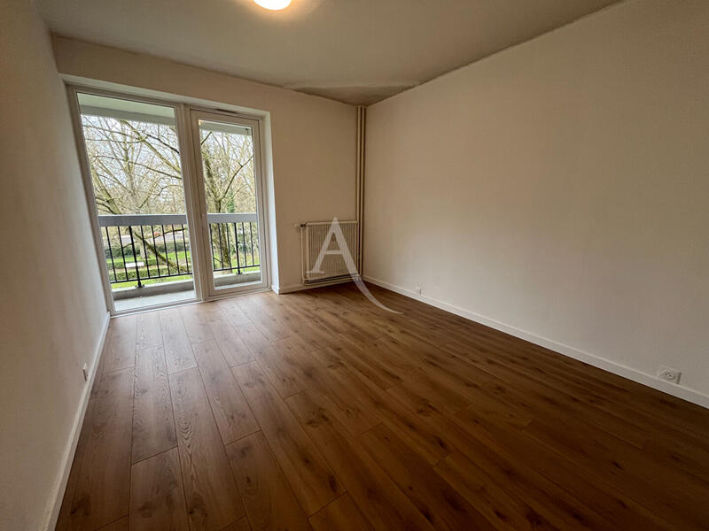 Appartement - 94 m² - 4 pièces