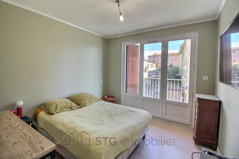 Appartement - 76 m² - 3 pièces