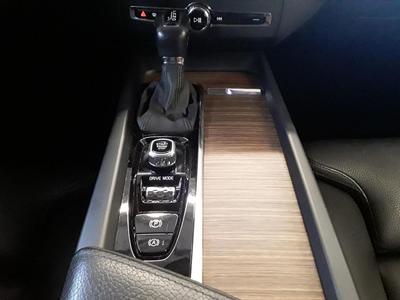 Volvo Xc60 Volvo D4 190 Ch Momentum Pro Geartronic