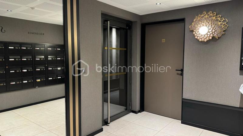 Appartement - 101 m² - 5 pièces