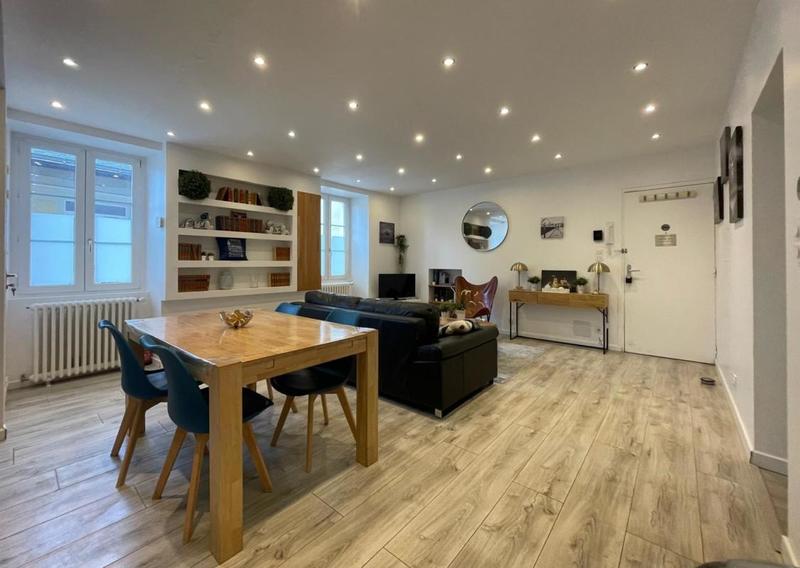 Appartement - 64 m² - 3 pièces