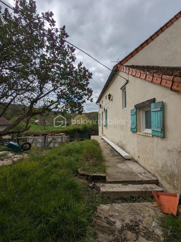 Maison en pierre - 105 m² - 3 pièces