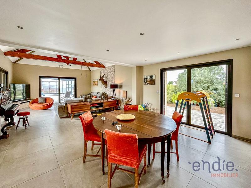 Haras - 250 m² - 7 pièces