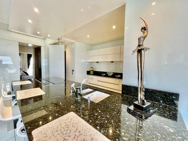 Villa sur toit - 138 m² - 4 pièces