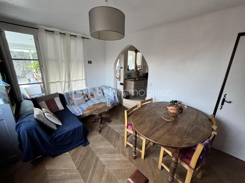 Pavillon - 140 m² - 7 pièces