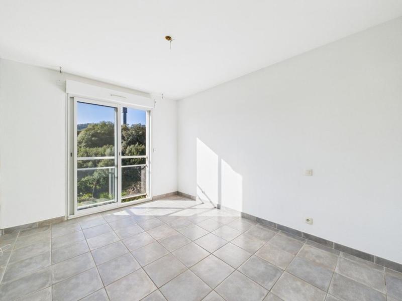 Appartement - 111 m² - 4 pièces