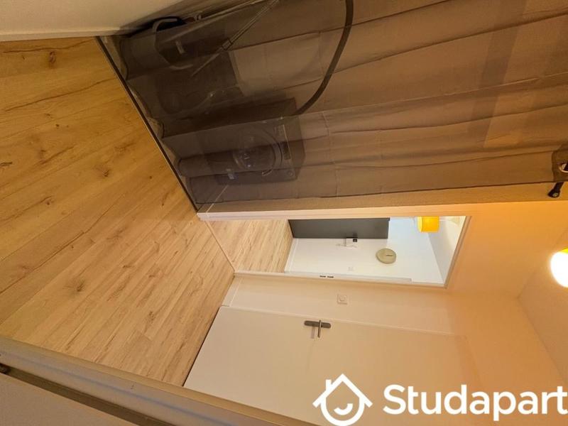 Chambre - 12 m² - 1 pièce