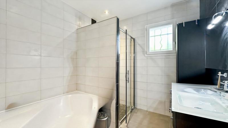 Villa - 92 m² - 4 pièces